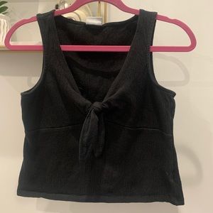 Knot tie black tank